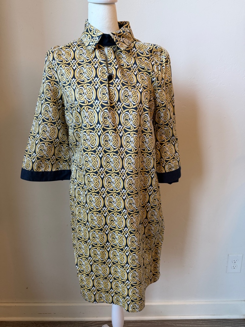 Elizabeth McKay Navy and Yellow Geometric Shift Dress with Contrast Trim